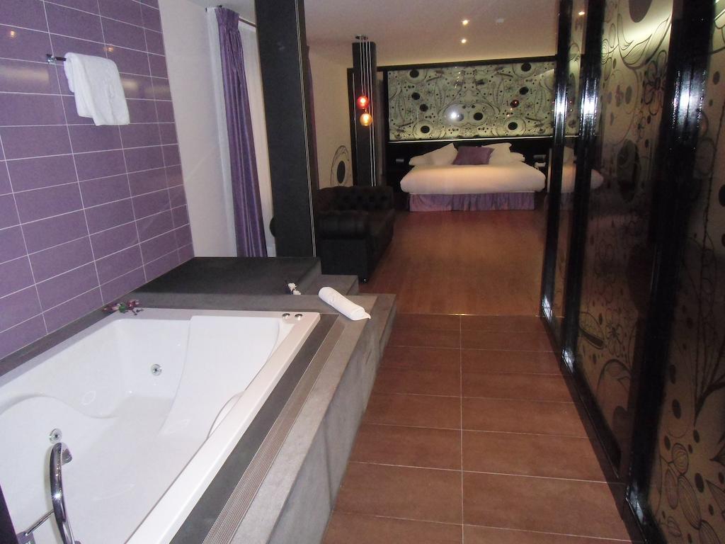 Hotel Area De Servicio Villamartín