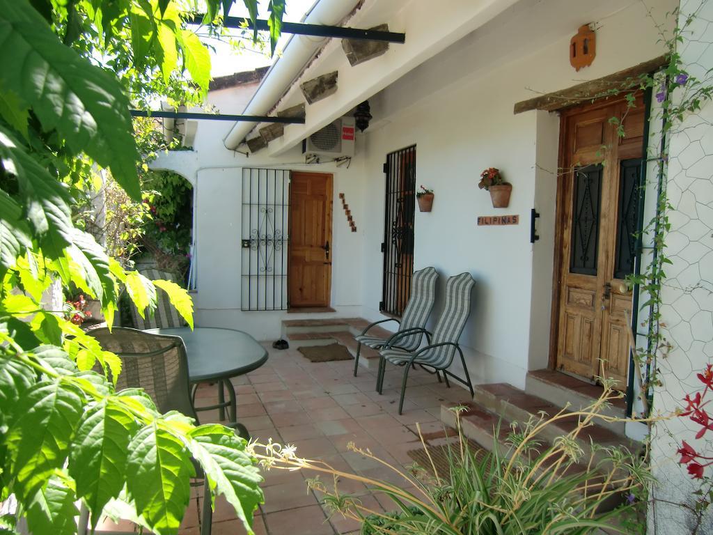 El Diplomatico Feo - The Ugly Diplomat Bed & Breakfast *