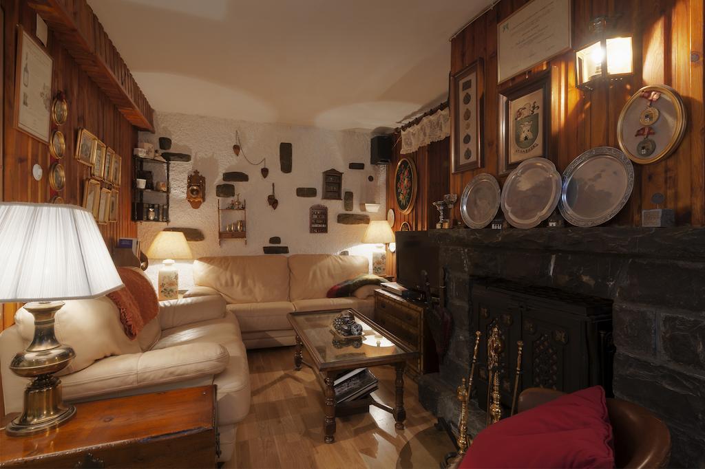 Hostal Casa Blasquico - Restaurante Gaby Pensión