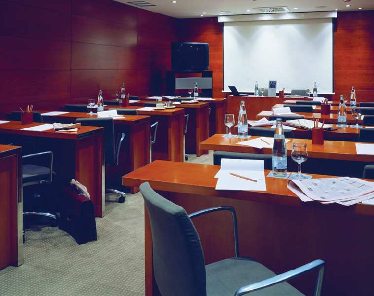Hotel Ac Ciudad De 4*