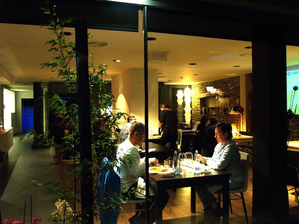 Country Hotel