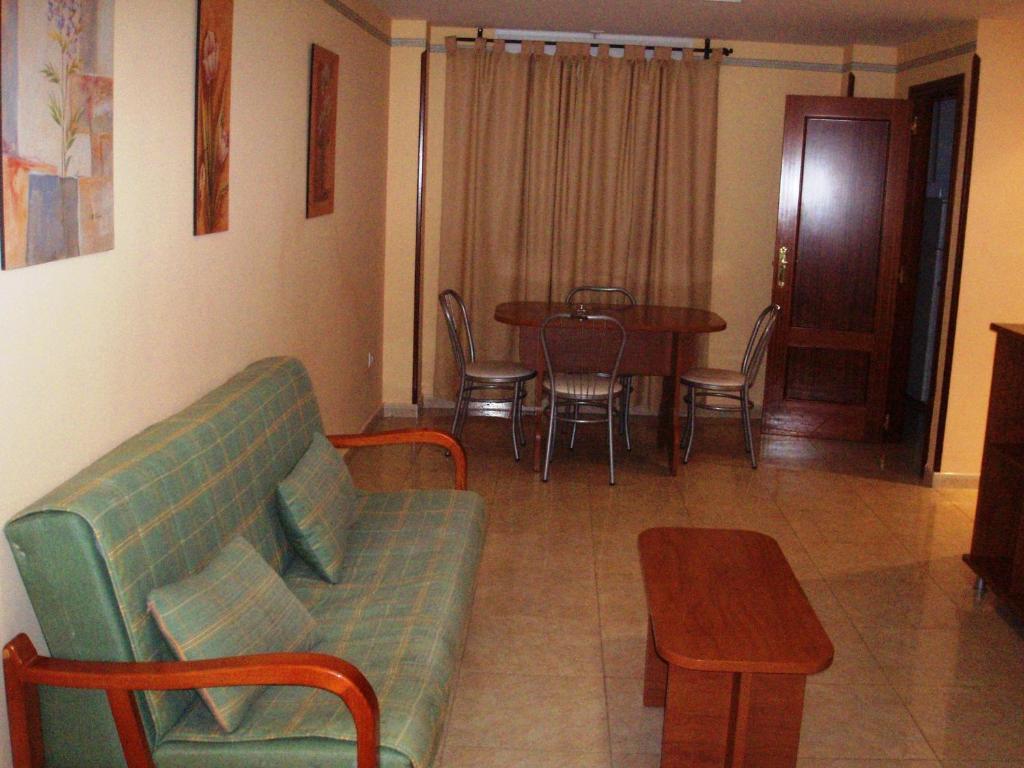 Hotel Hermanos