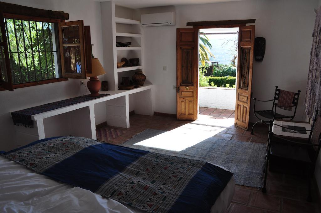 Bed & Breakfast El Diplomatico Feo - The Ugly Diplomat San Pablo