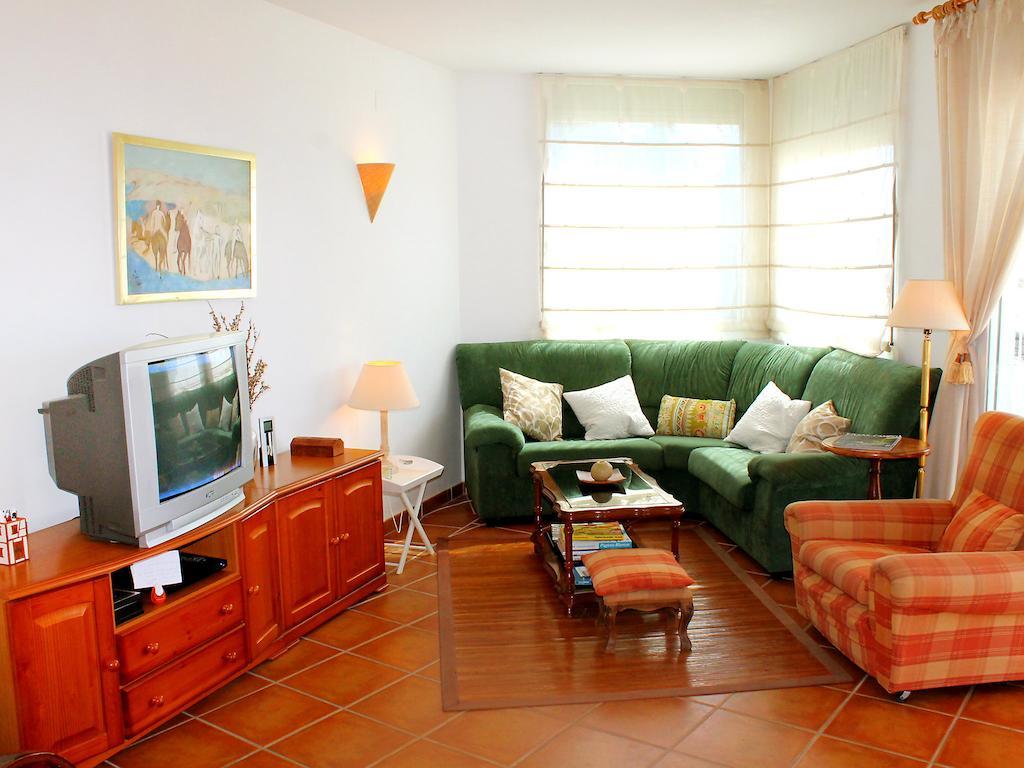 Lirios Iii By Interhome