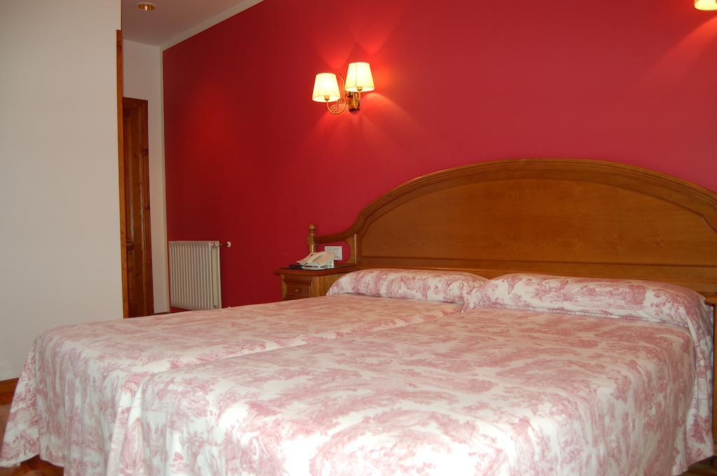 Hotel Puente Onís