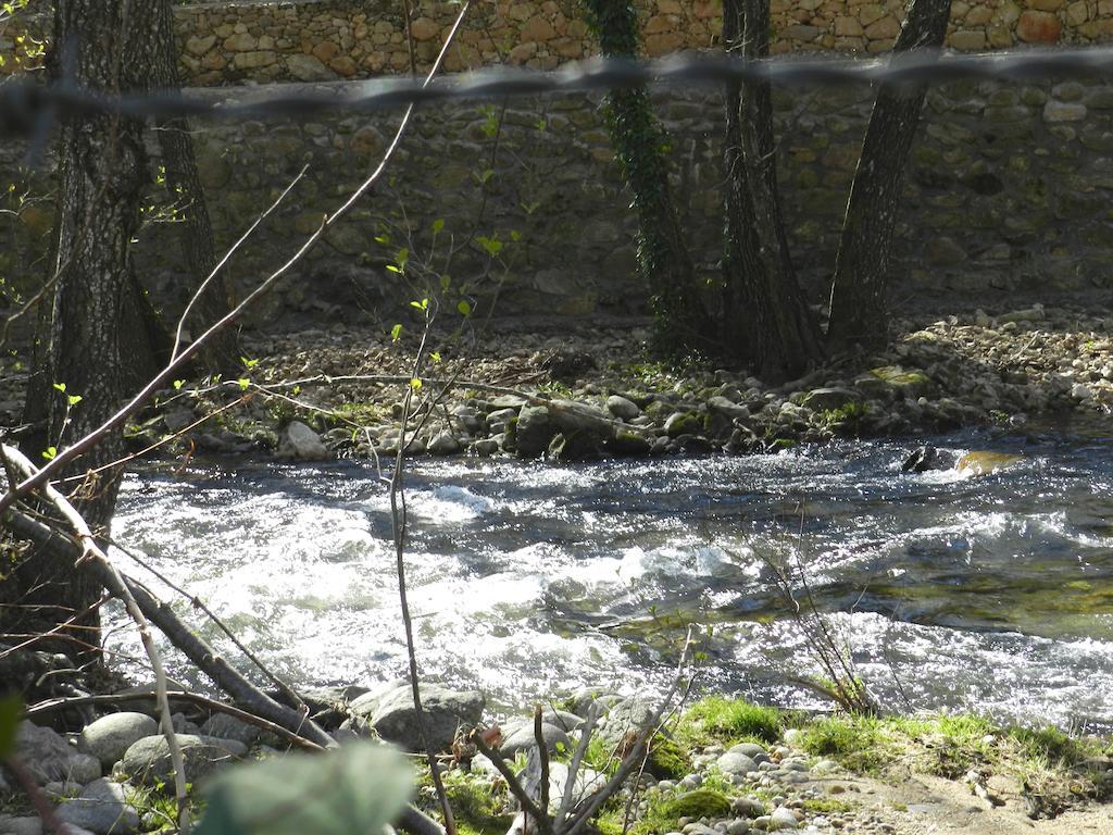 El Lago, Caceres
