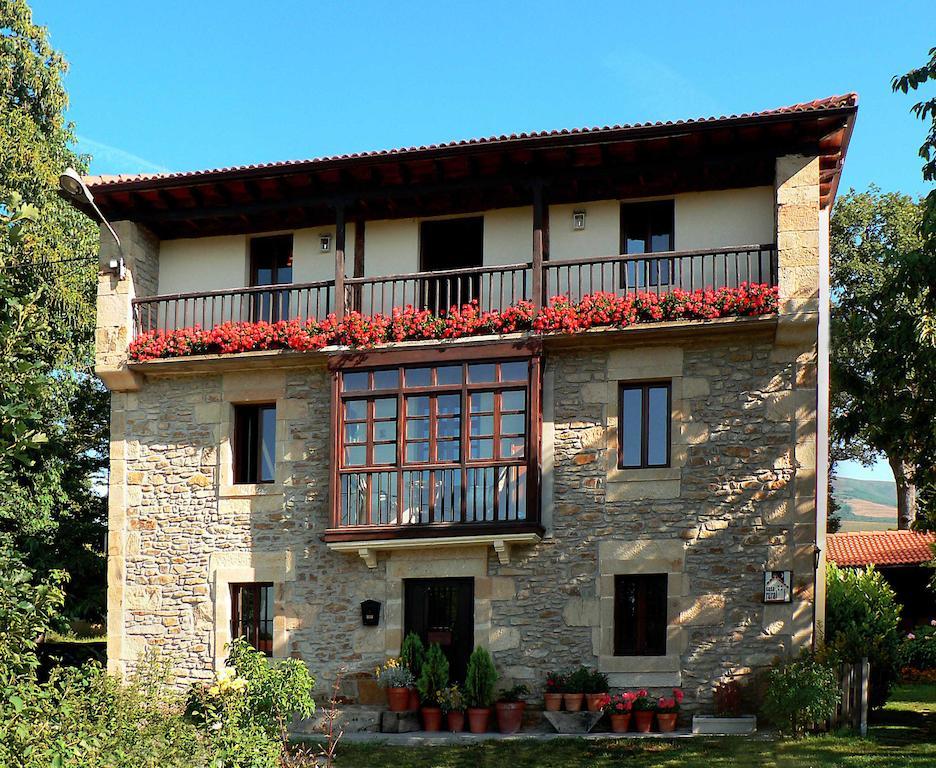 Country house El Cajigal De Quintana