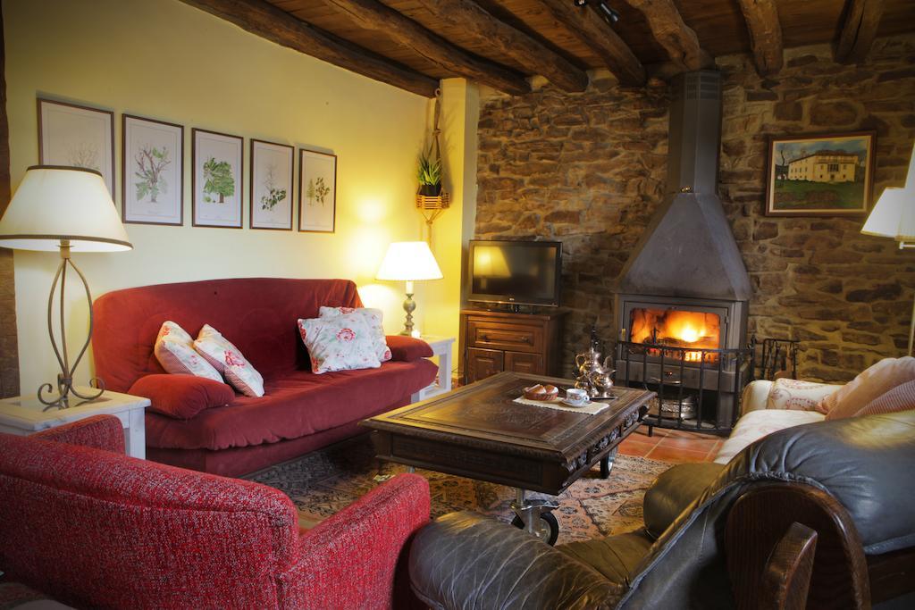 Country house El Cajigal De Quintana