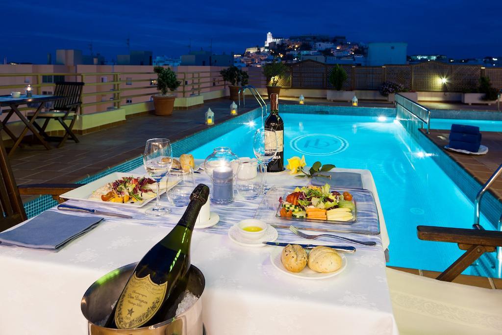 Hotel Royal Plaza 4*