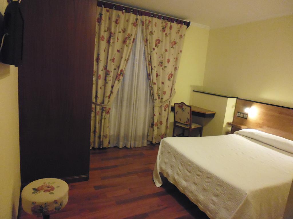 Hotel Cruceiro Do Monte
