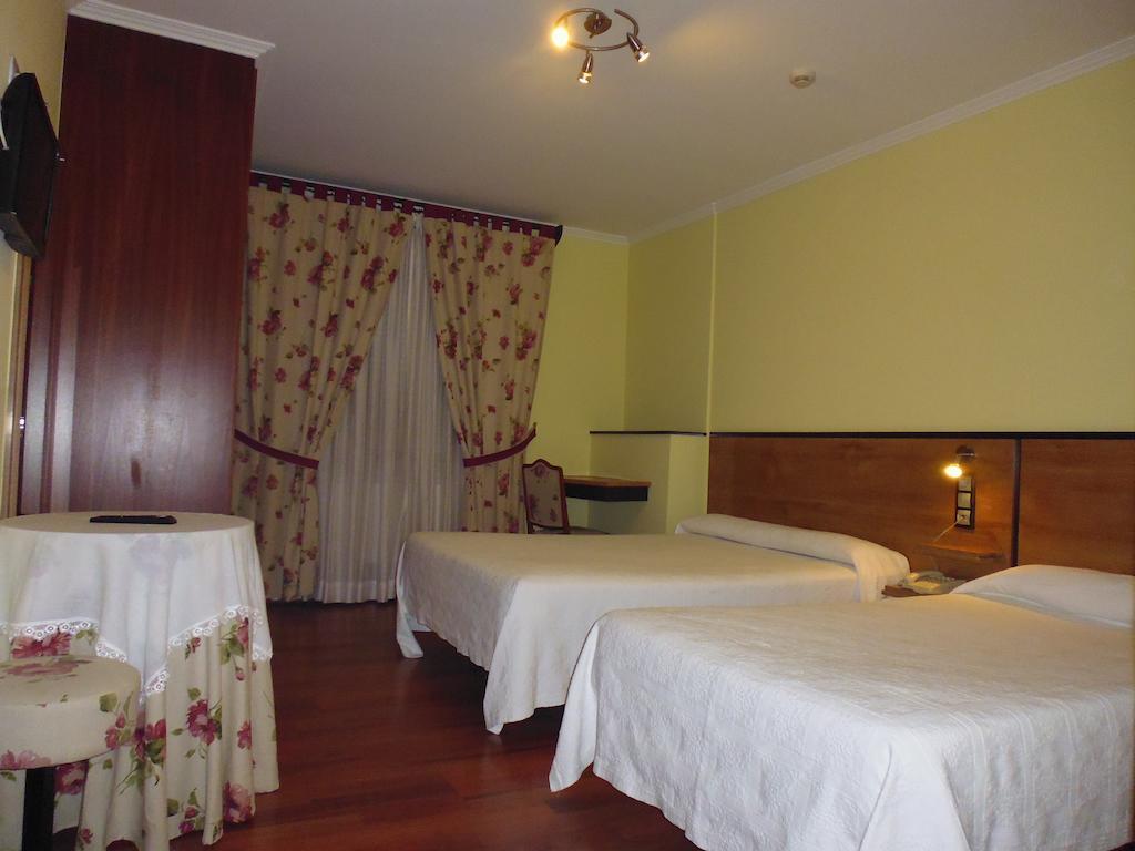 Hotel Cruceiro Do Monte *