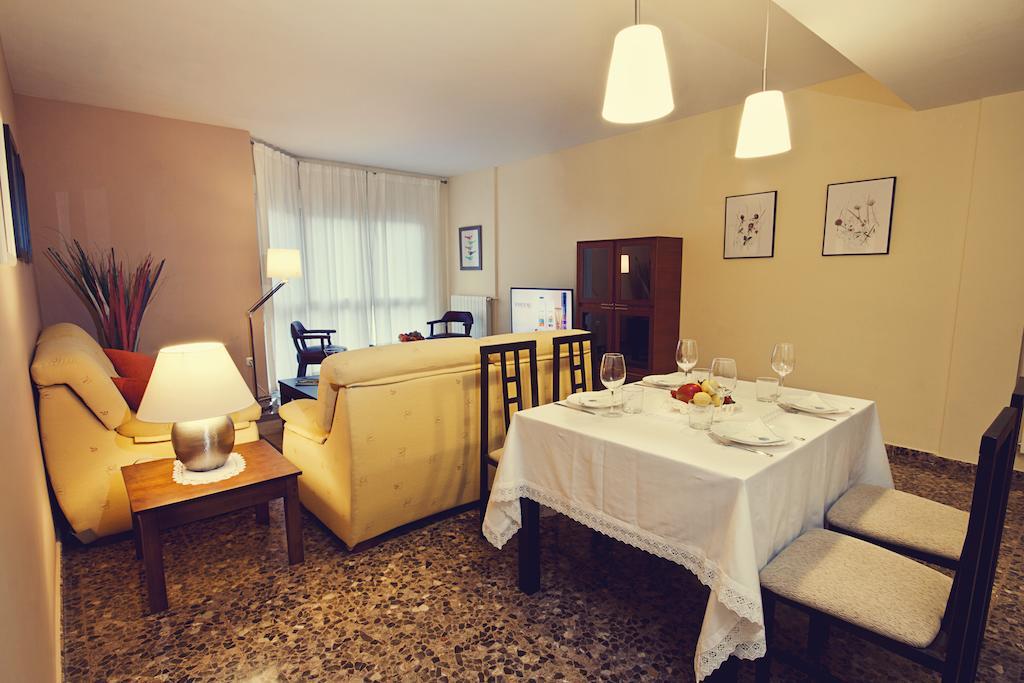 Apartamento Turísticos Ceres Mérida