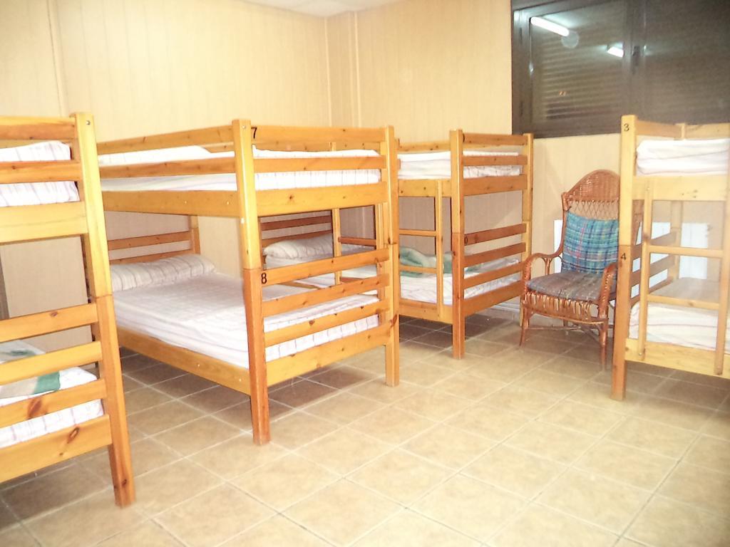 Hostal De Peregrinos A Santiago *