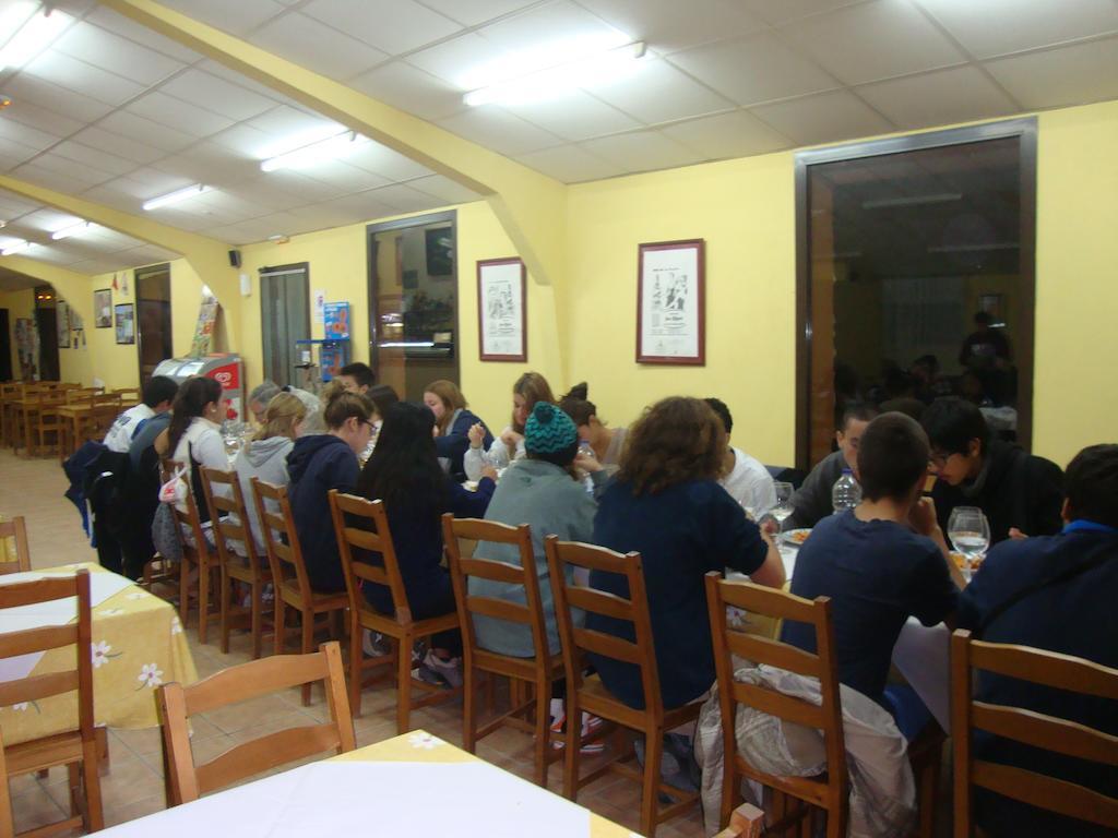 De Peregrinos A Santiago