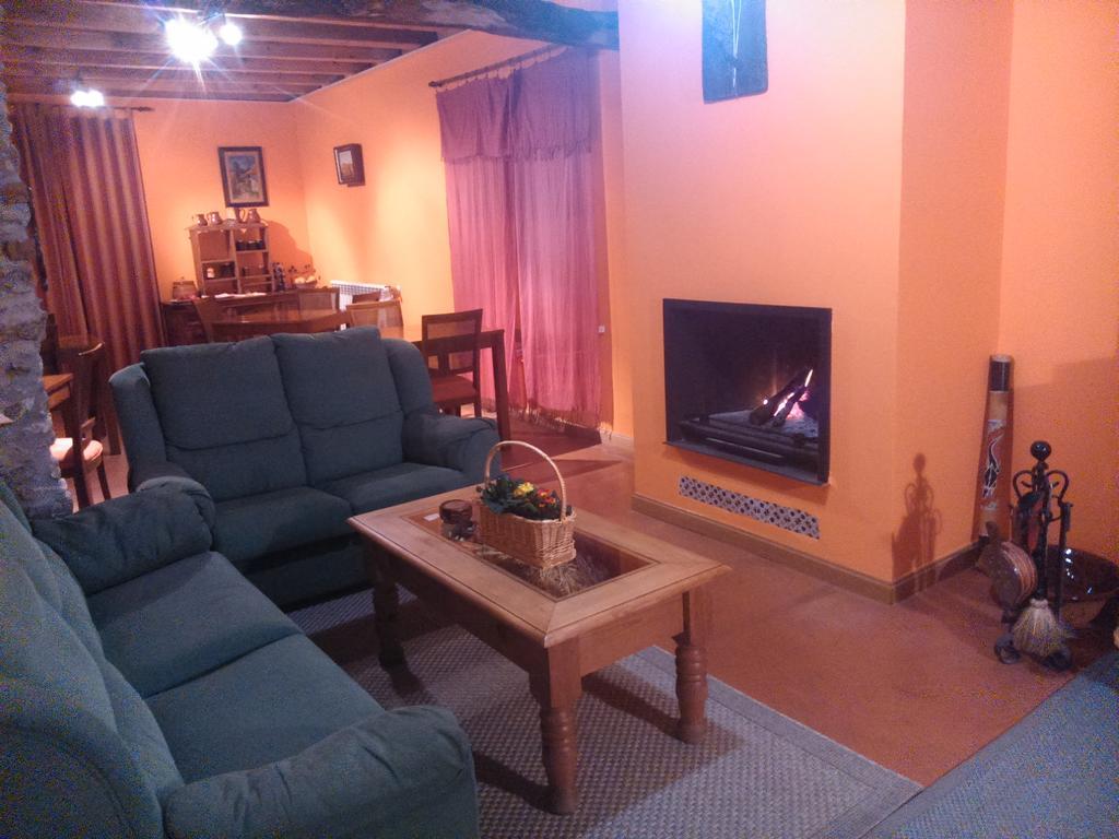 Casa Rural Pajaro Bobo Bustares