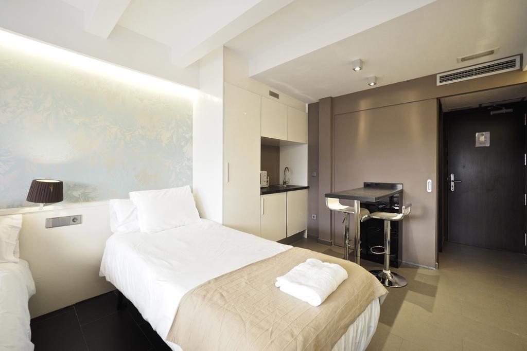 Aparthotel Barcelona Fifteen Central Aparthotel Barcelona