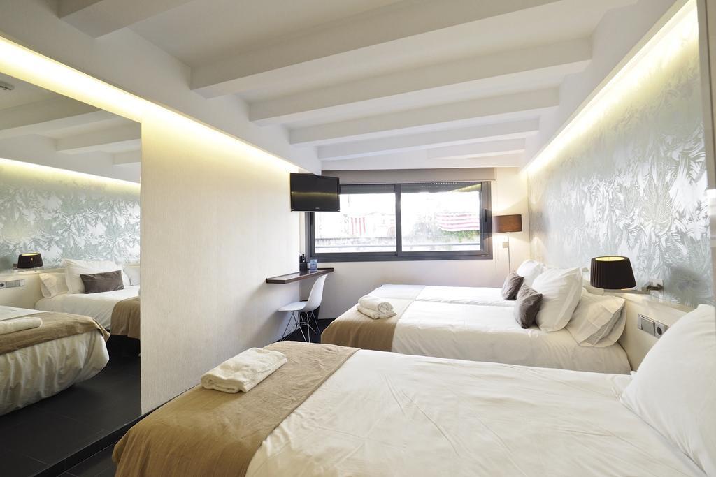 Barcelona Fifteen Central Aparthotel