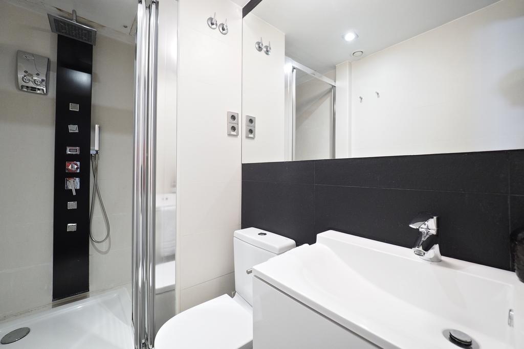Aparthotel Barcelona Fifteen Central Aparthotel 2*