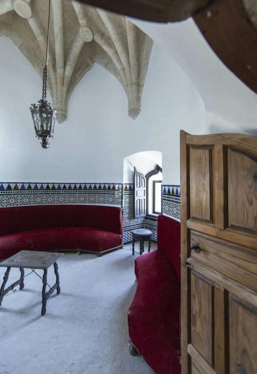 Castillo De Caceres