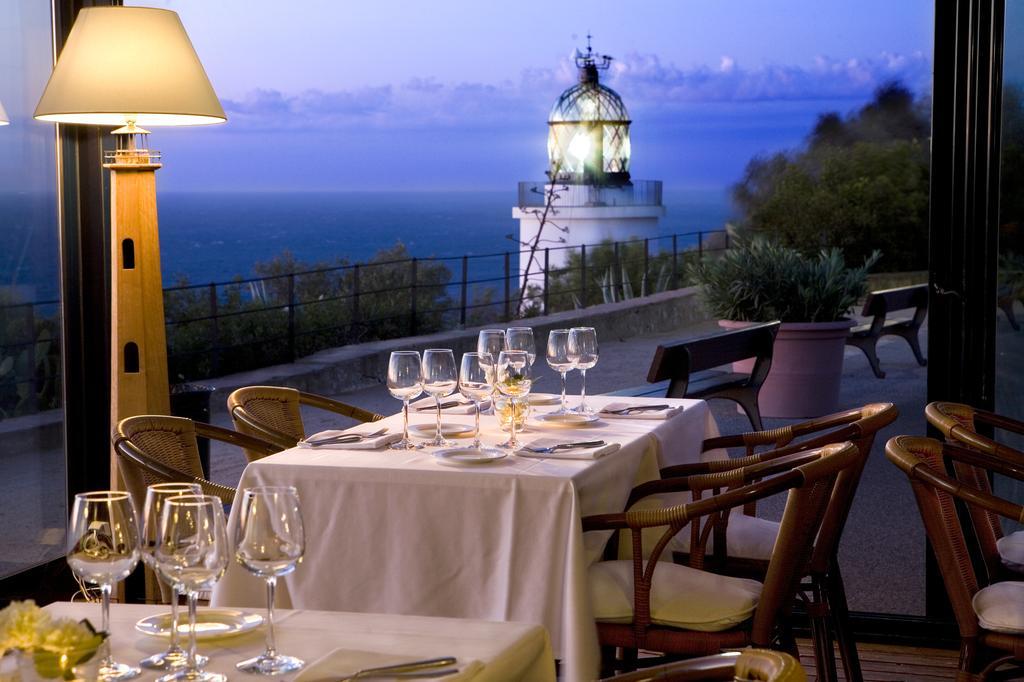 Hotel El Far Restaurant 4*