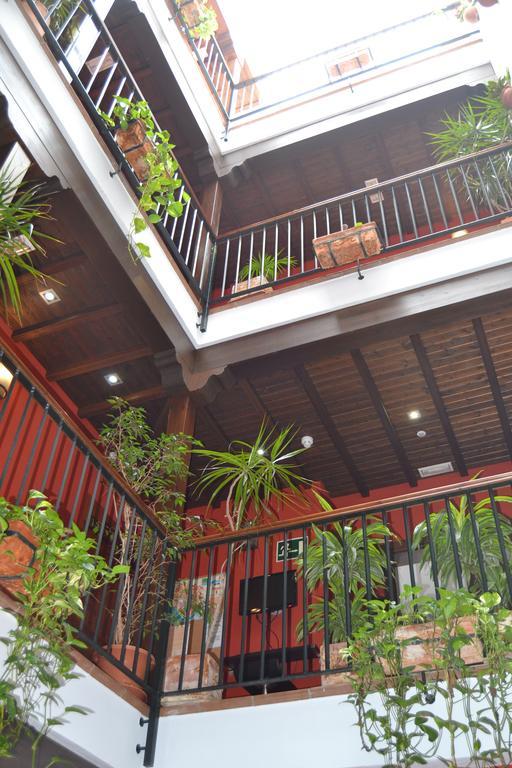 Guest house Al-andalus *
