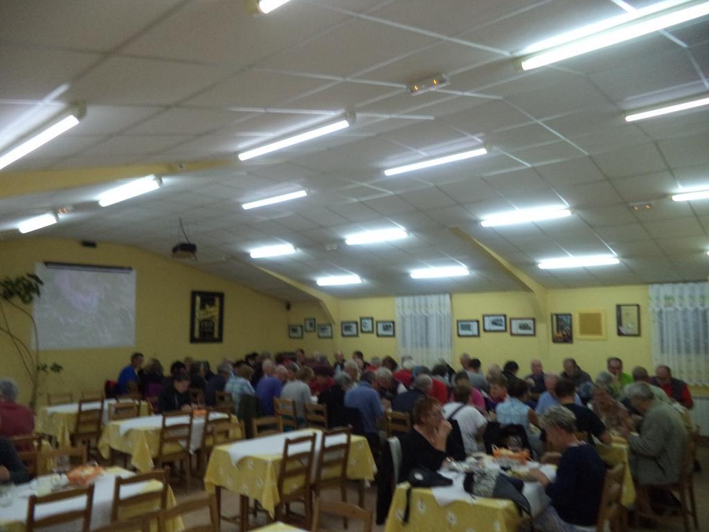 Hostal De Peregrinos A Santiago *