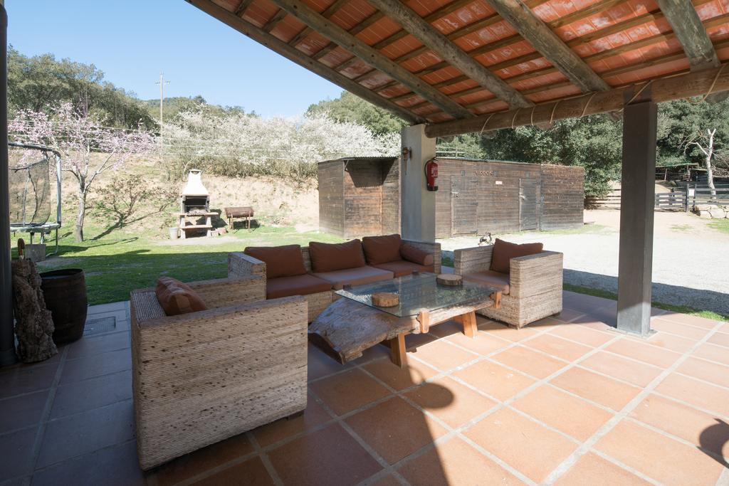 Country house Masia Can Pau De La Rosa Canyamas