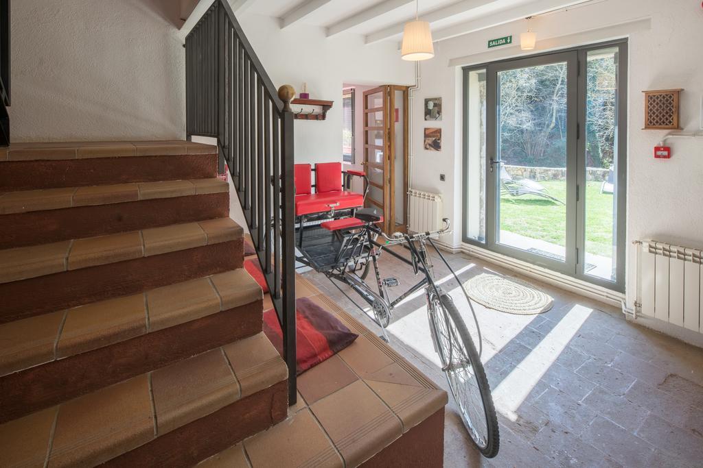 Country house Masia Can Pau De La Rosa