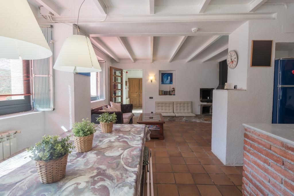 Country house Masia Can Pau De La Rosa
