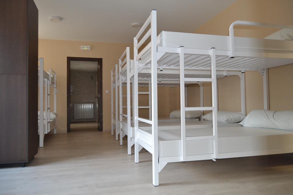 Pension-albergue Lemos Triacastela