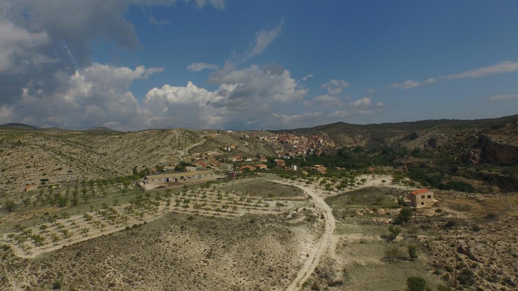 Centenares