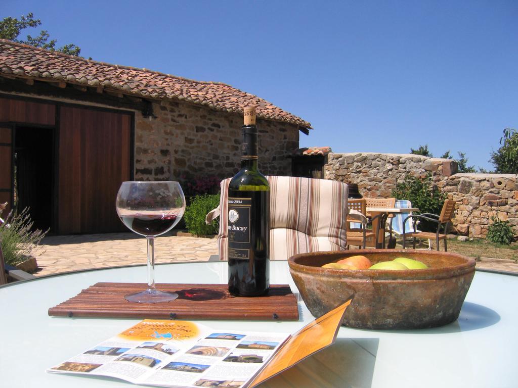La Casa De Lucia Matalbaniega