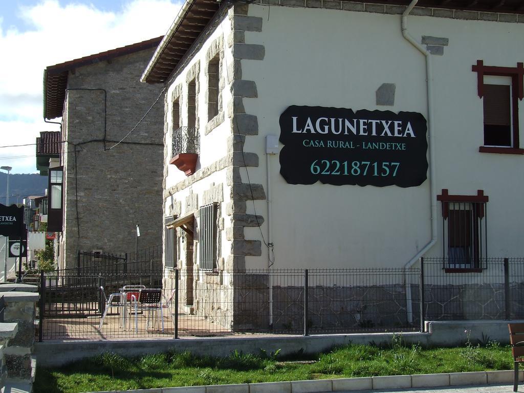 Lagun Etxea Pobes