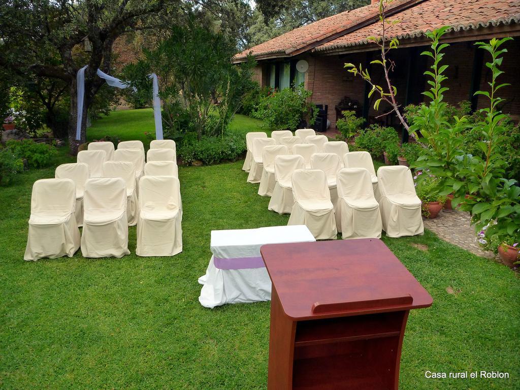 Guest house El Roblon Sartajada