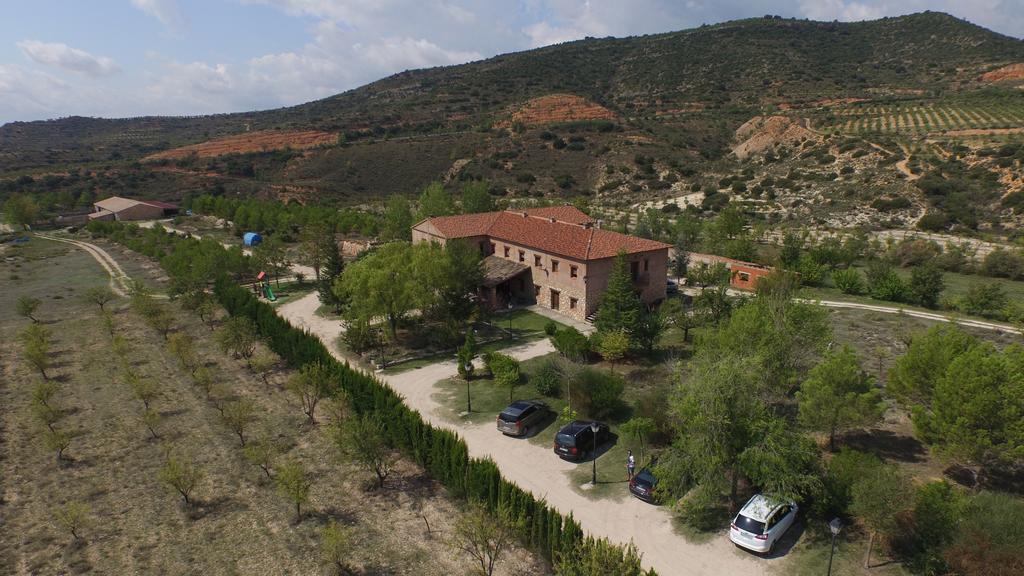 Centenares