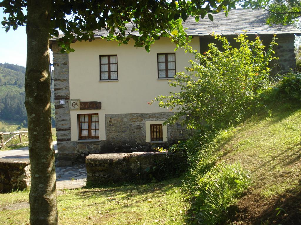 Country house Casa De Aldea Vache Naraval