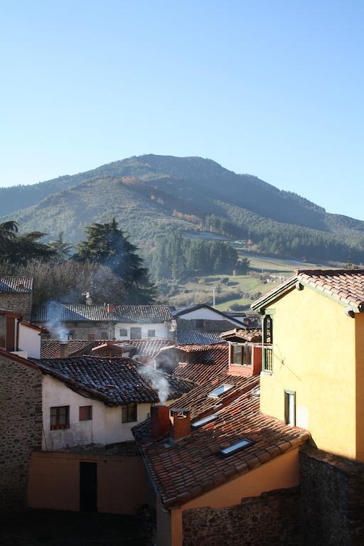 Pensión La Antigua *