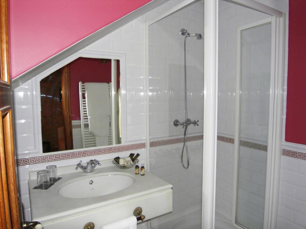 Hotel Pazo De Adrán 4*