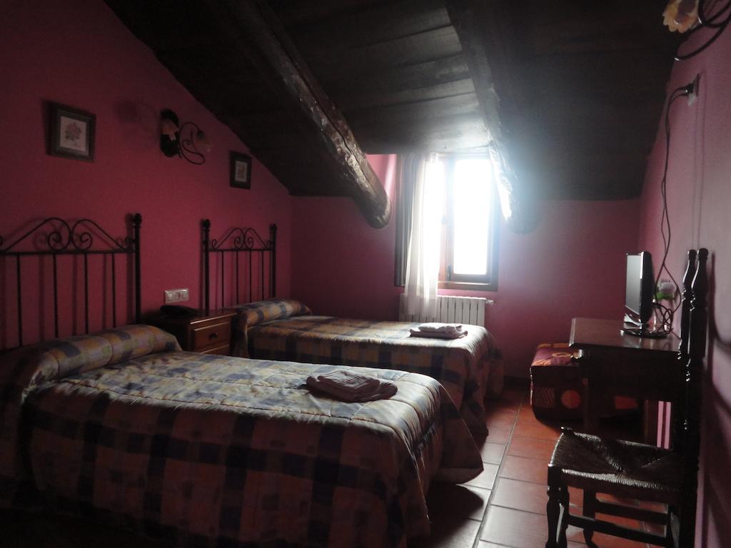 Pensión Venta Liara 2*