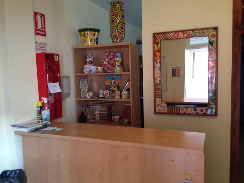 Hostal De Puntas De *