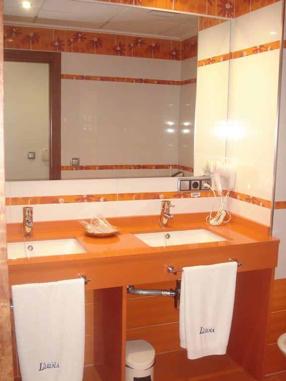 Hotel Lluna *