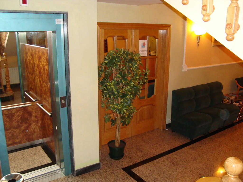 Guest house Universal