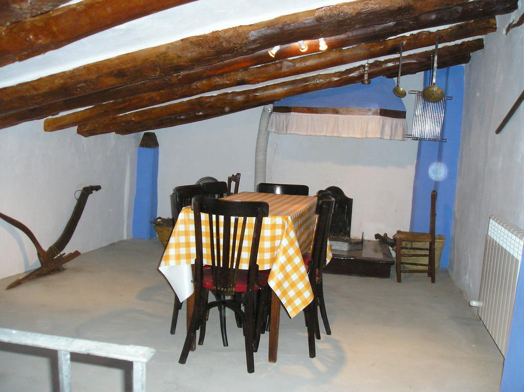 Holiday home Ruta Del Agua 4 Hab Al Lado Monasterio De Piedra *