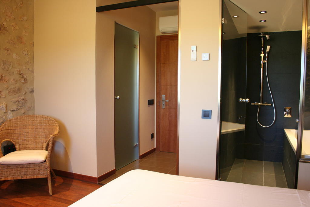 Hotel Mas Oliveres Pla De Palau 3*
