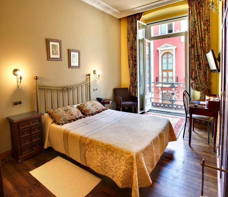 De 3* Luarca