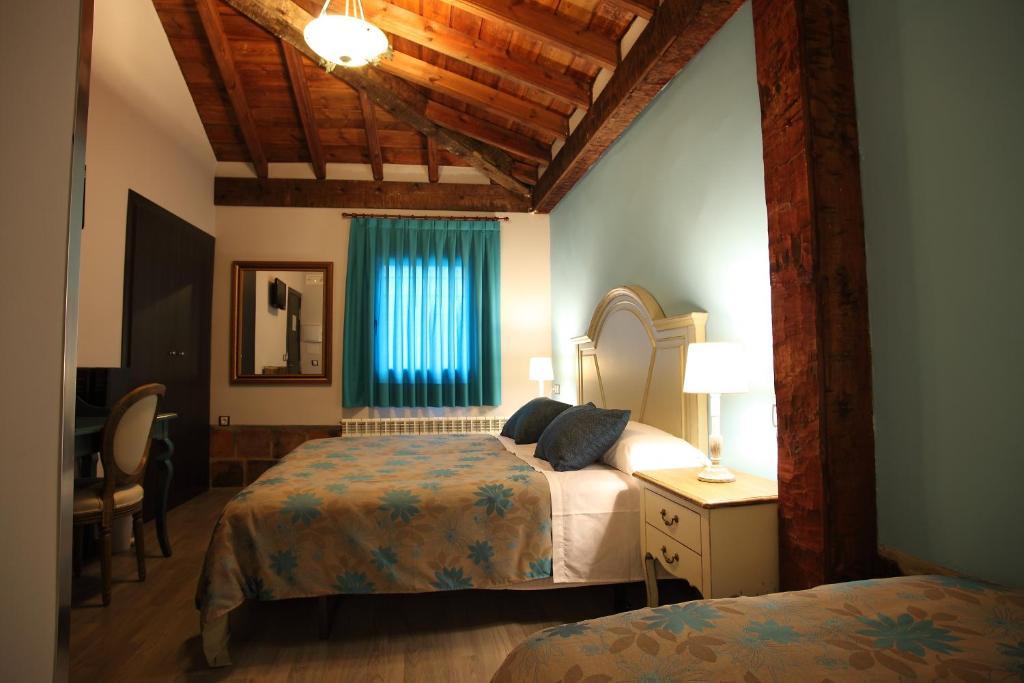 Douris Temple Guest house 2*