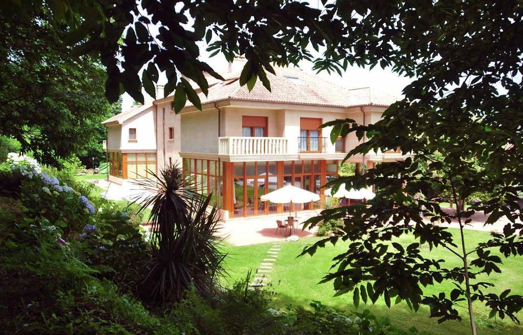 Hotel Entrerobles 2*