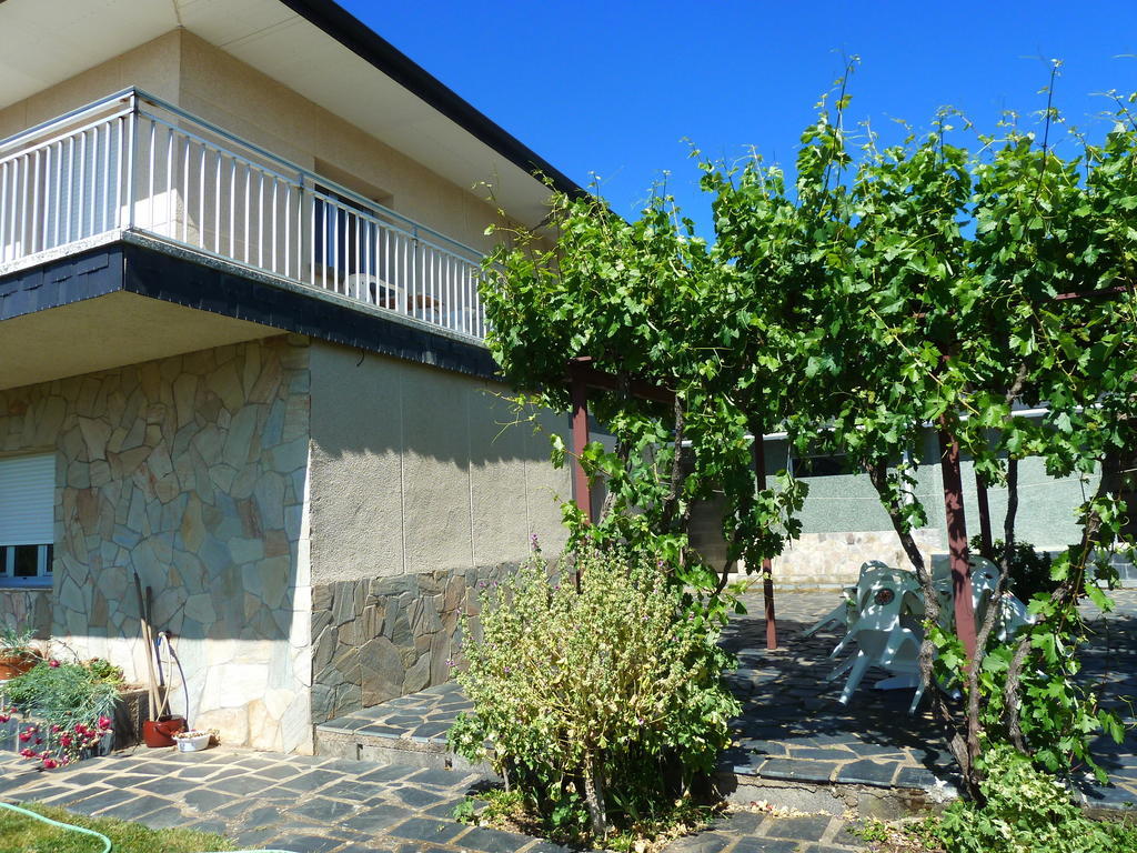 Guest house Pension Riego De Ambros Riego de Ambros