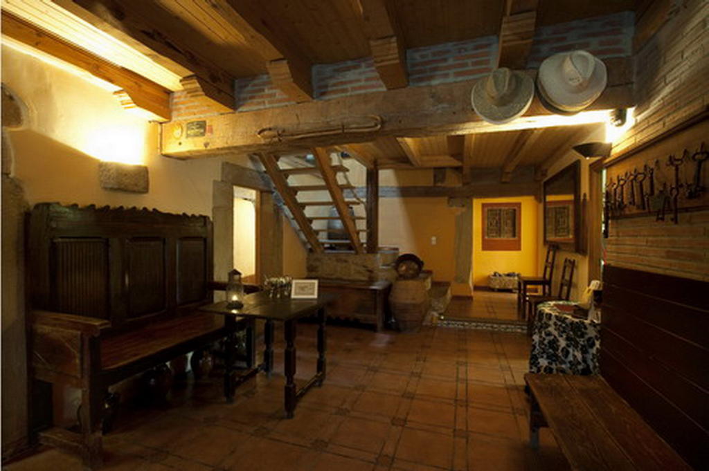 Real La Vieja Chimenea-spa Herreros
