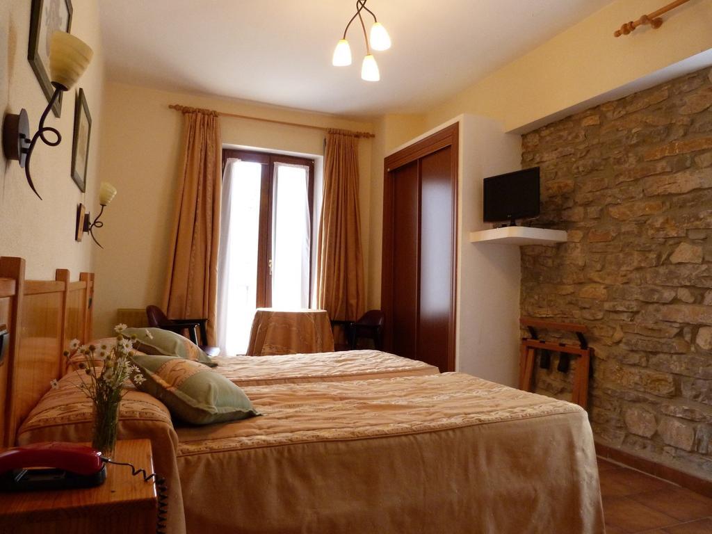 Hotel Esther 3*